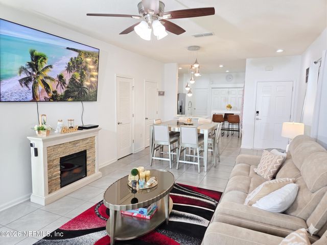 358 ARALIA Lane, Jacksonville, FL 32216