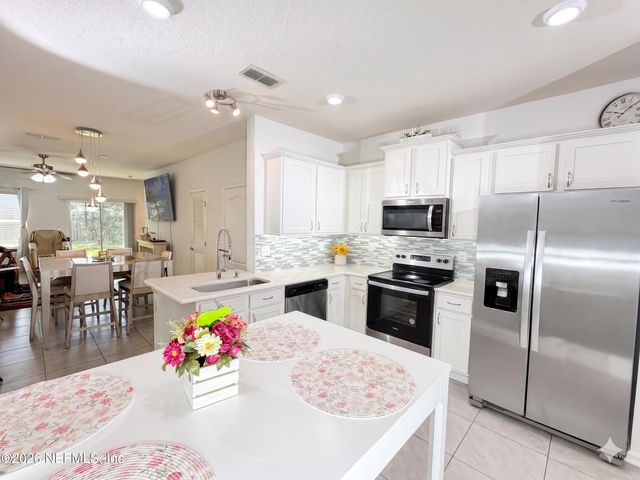 358 ARALIA Lane, Jacksonville, FL 32216