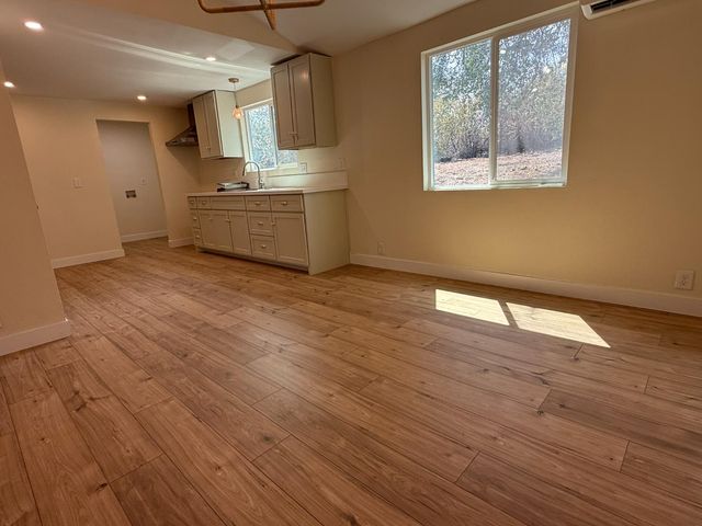 1248 Crane Lane, Yokuts Valley, CA 93675