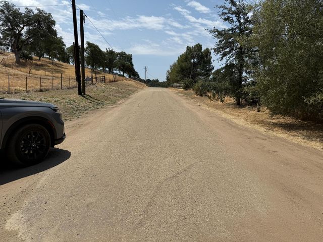 1248 Crane Lane, Yokuts Valley, CA 93675