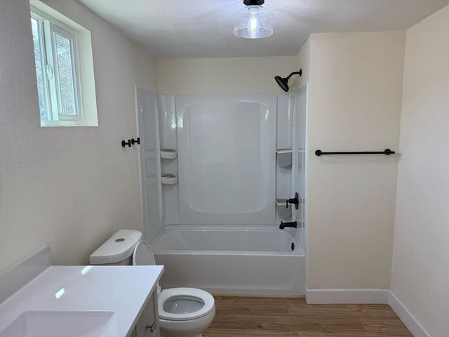 1248 Crane Lane, Yokuts Valley, CA 93675