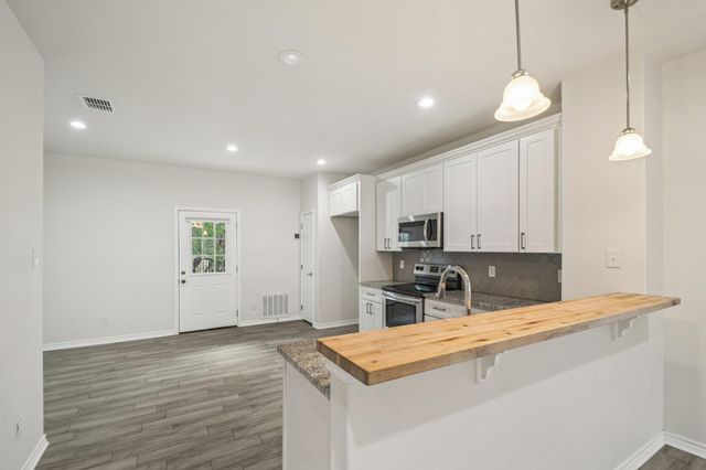 28 Deer Ridge RD, Wimberley, TX 78676