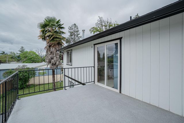 1457 SW Silver Maple Way, Grants Pass, OR 97526