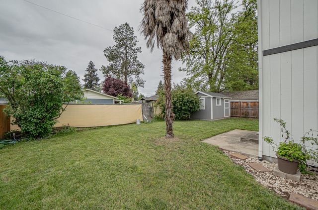 1457 SW Silver Maple Way, Grants Pass, OR 97526