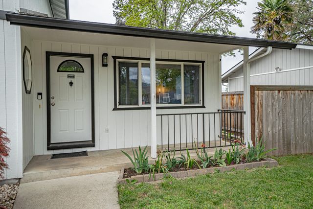 1457 SW Silver Maple Way, Grants Pass, OR 97526