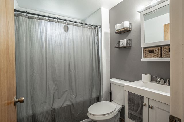 1457 SW Silver Maple Way, Grants Pass, OR 97526