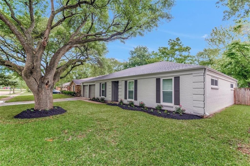 5610 Duxbury Street, Houston, TX 77035