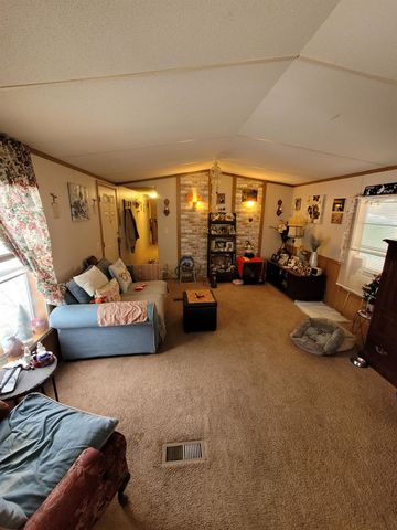 7361 Queens Court Lot: 32, Alma, MI 48801