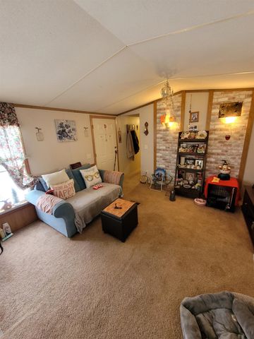 7361 Queens Court Lot: 32, Alma, MI 48801