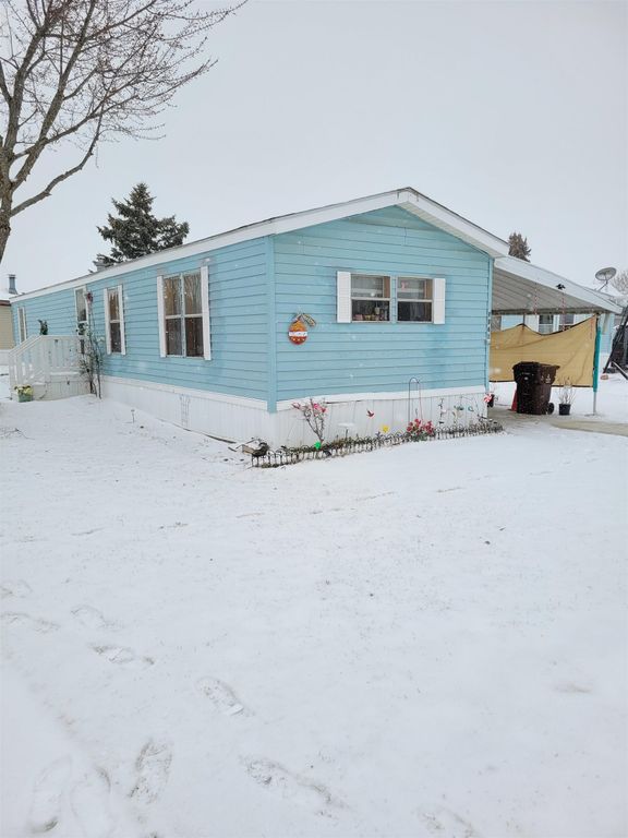 7361 Queens Court Lot: 32, Alma, MI 48801