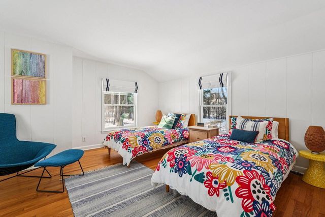 1425 E Fairy Chasm ROAD, Bayside, WI 53217