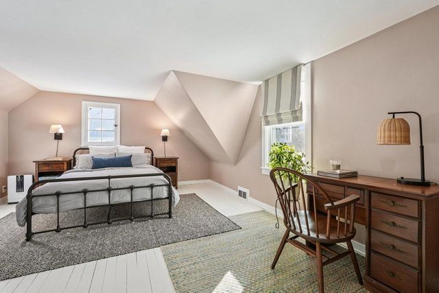 1425 E Fairy Chasm ROAD, Bayside, WI 53217