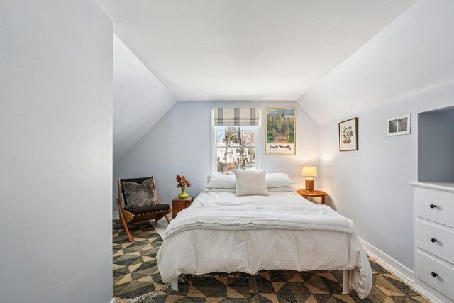 1425 E Fairy Chasm ROAD, Bayside, WI 53217