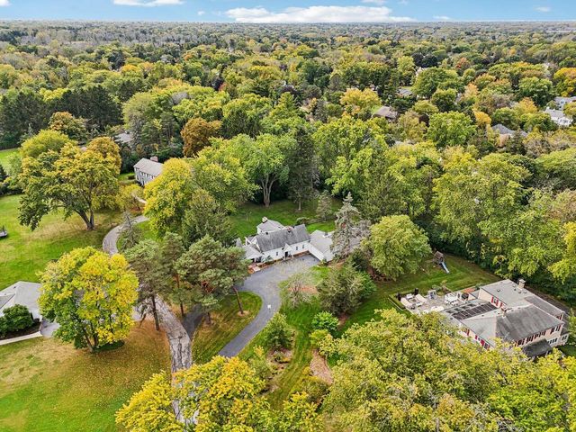 1425 E Fairy Chasm ROAD, Bayside, WI 53217