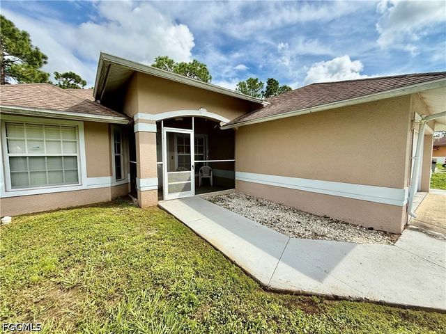 4014 3rd ST W, Lehigh Acres, FL 33971