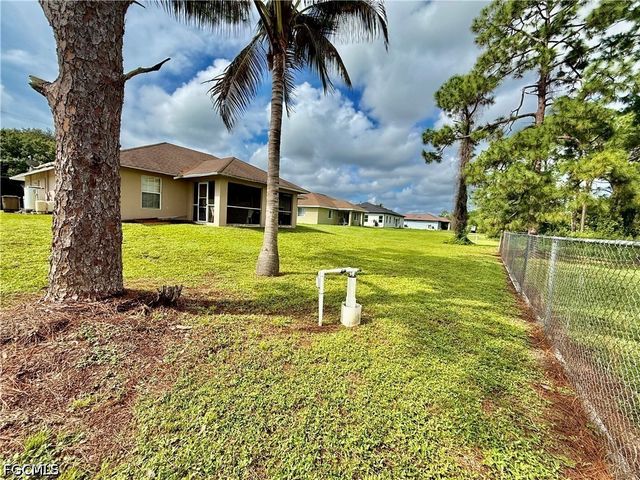 4014 3rd ST W, Lehigh Acres, FL 33971
