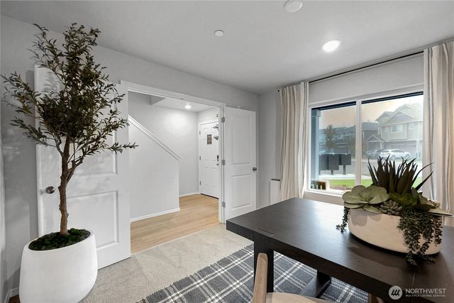 34116 Emerald Ridge Avenue SE, Black Diamond, WA 98010