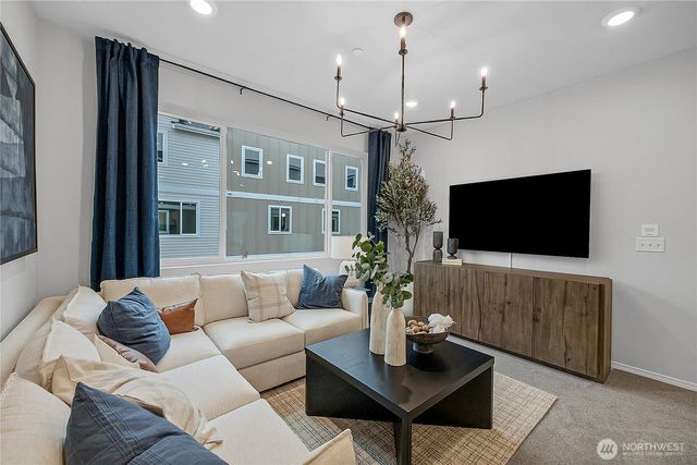 34116 Emerald Ridge Avenue SE, Black Diamond, WA 98010