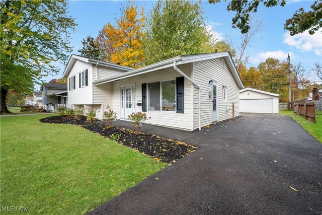 26508 Redwood Drive, Olmsted Falls, OH 44138