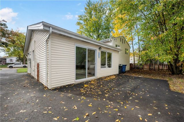 26508 Redwood Drive, Olmsted Falls, OH 44138