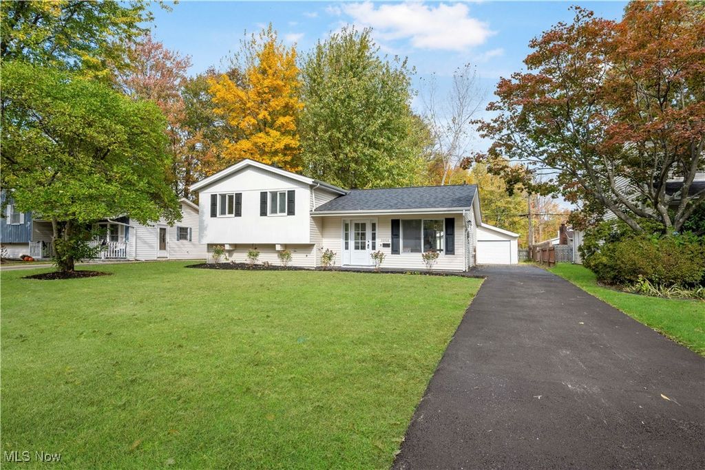 26508 Redwood Drive, Olmsted Falls, OH 44138