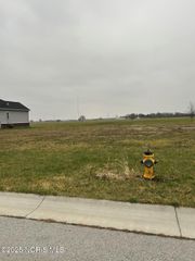 5524 Eagles Landing Drive, Oregon, OH 43616