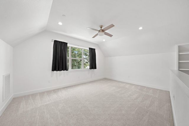 5345 Larkin Street, Houston, TX 77007