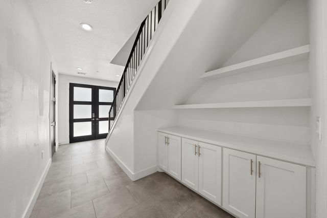 5345 Larkin Street, Houston, TX 77007