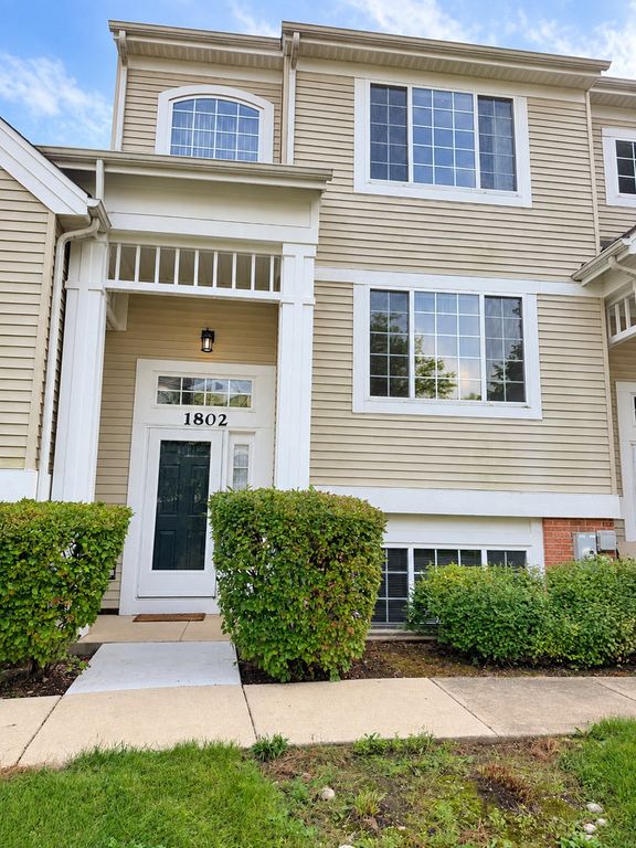 1802 Whirlaway Court, Glendale Heights, IL 60139
