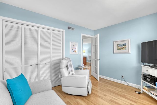 689 NE 6th Court 402, Boynton Beach, FL 33435