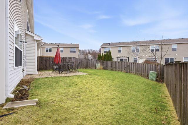 171 Maryland Lane, Pingree Grove, IL 60140