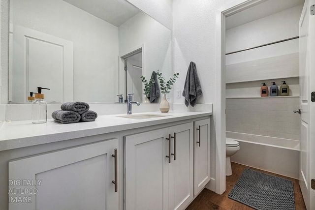 2209 Greenhorn Rd, Patterson, CA 95363