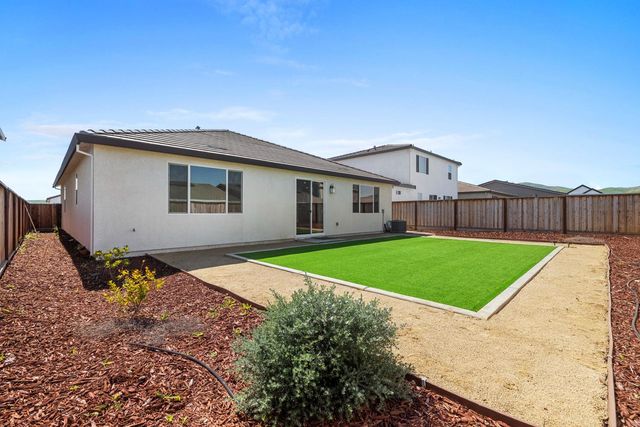 2209 Greenhorn Rd, Patterson, CA 95363