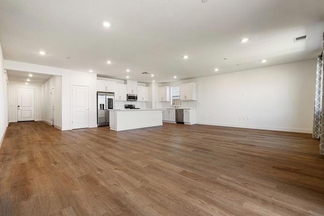 2209 Greenhorn Rd, Patterson, CA 95363