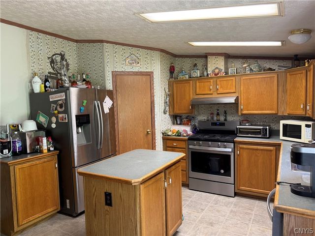 45 Black Creek Road, Volney, NY 13126