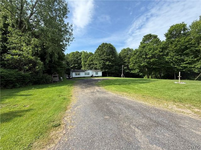 45 Black Creek Road, Volney, NY 13126
