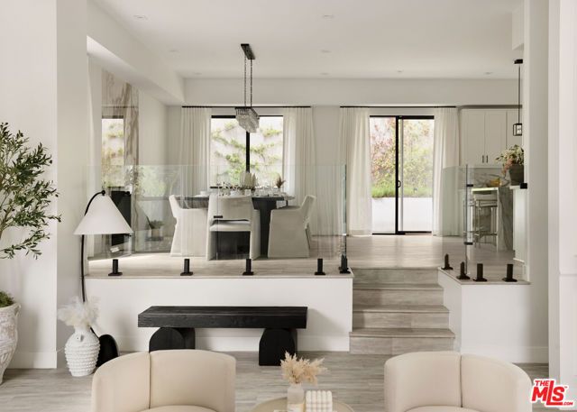 4967 Llano Drive, Woodland Hills (los Angeles), CA 91364