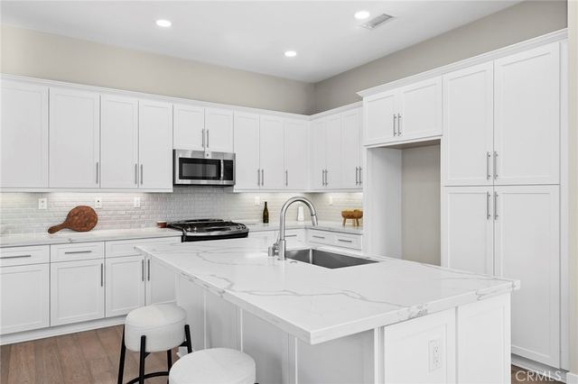 217 Cultivate, Irvine, CA 92618