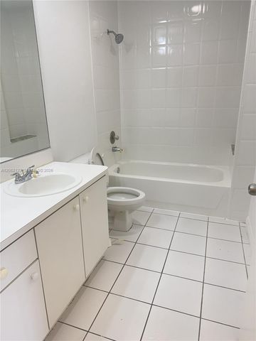 11810 NE 19th Dr 5, North Miami, FL 33181