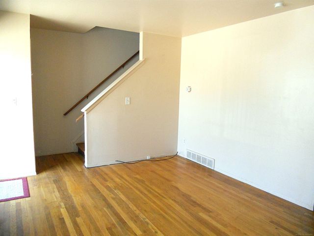 8192 Farnum Avenue, Warren, MI 48093