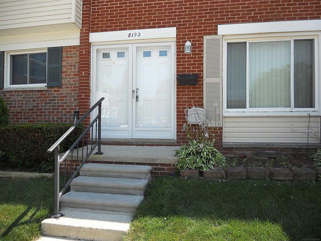 8192 Farnum Avenue, Warren, MI 48093