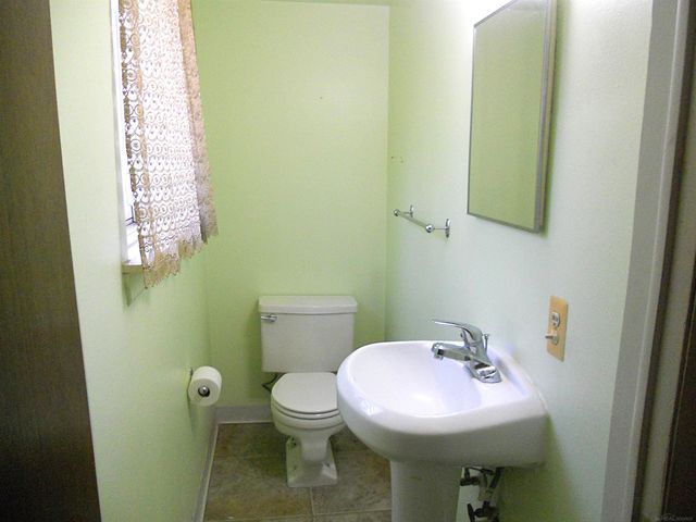 8192 Farnum Avenue, Warren, MI 48093