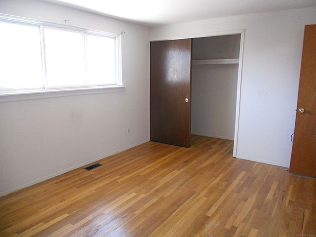 8192 Farnum Avenue, Warren, MI 48093