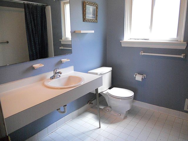 8192 Farnum Avenue, Warren, MI 48093