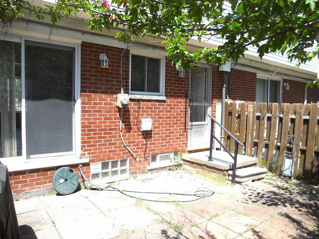 8192 Farnum Avenue, Warren, MI 48093
