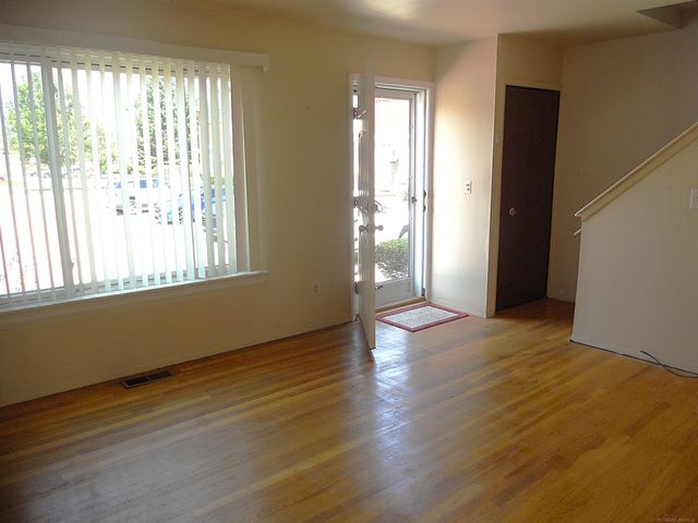 8192 Farnum Avenue, Warren, MI 48093