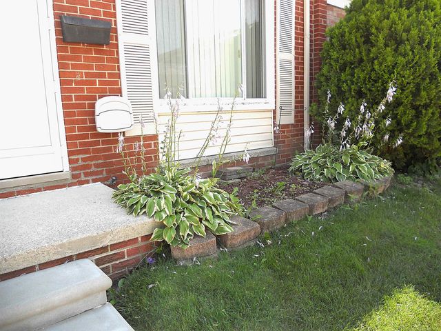 8192 Farnum Avenue, Warren, MI 48093