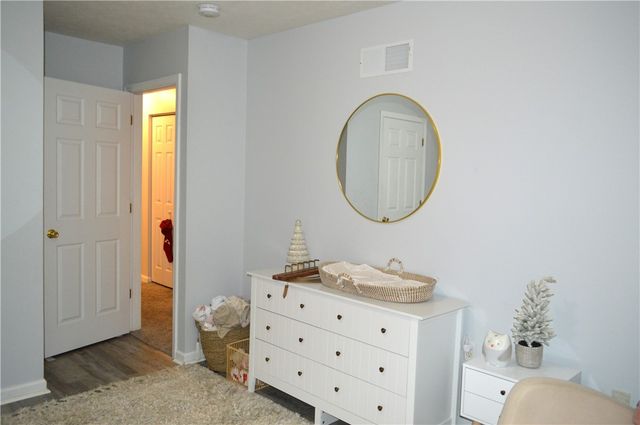 106 Meadowview Dr, Connoquenessing Twp, PA 16053