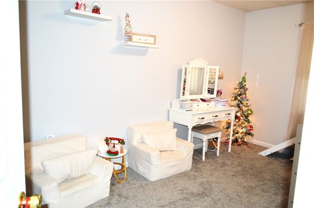 106 Meadowview Dr, Connoquenessing Twp, PA 16053