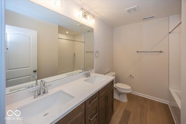 4946 Reavie Court, Noblesville, IN 46062